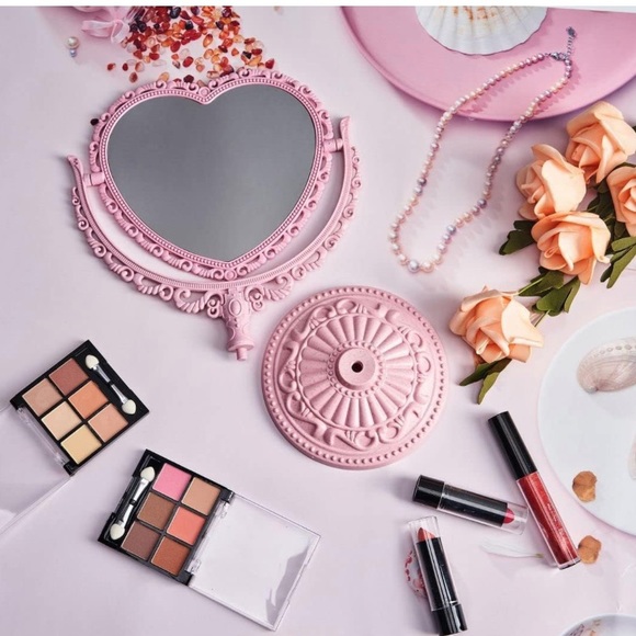 Vintage Heart Vanity Makeup Cosmetic Desktop Makeup Mirror Barbie Y2K-Styles - Picture 3 of 9